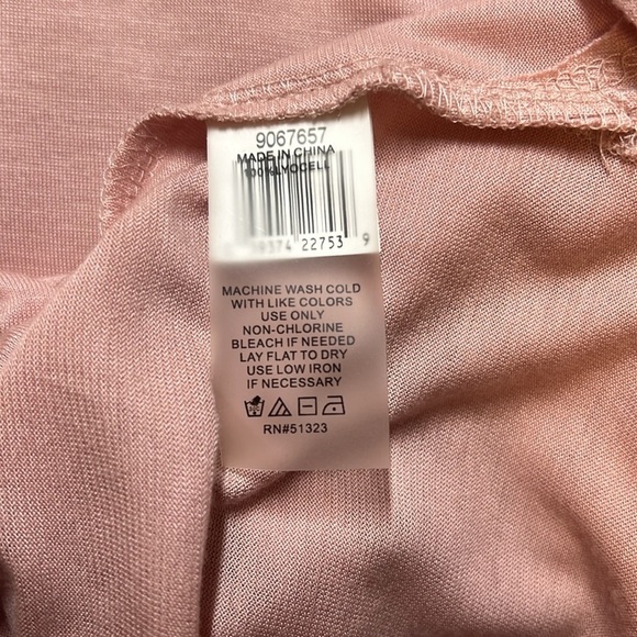 Two By Vince Camuto Long Sleeve Ruffle Shoulder Top Size Medium - Picture 9 of 9